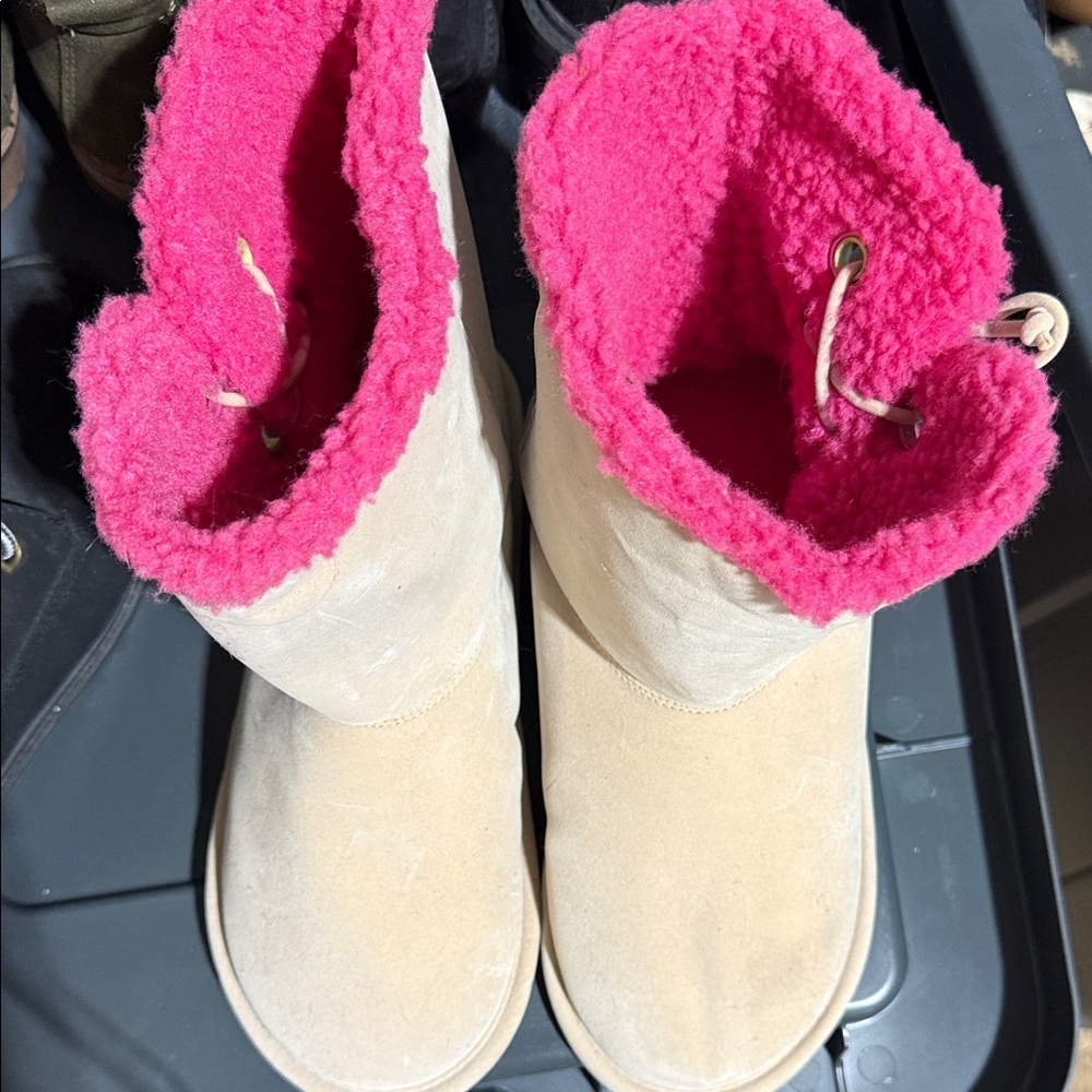 Volcom Cream and Pink Boots